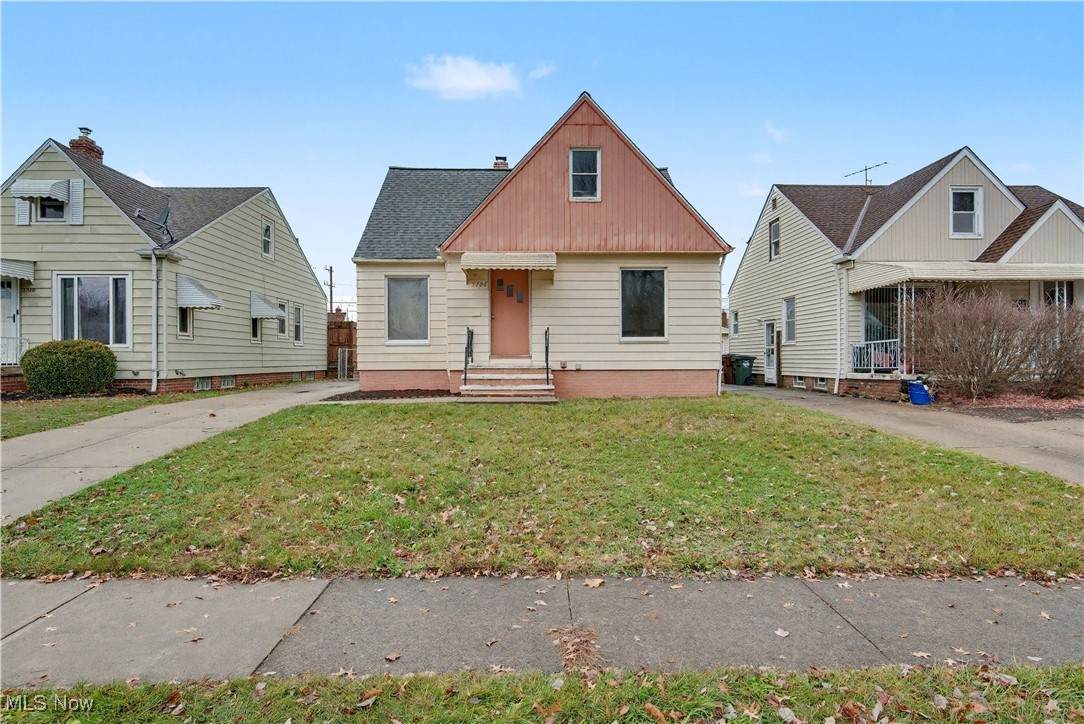 5706 Alber Avenue - Photo 1