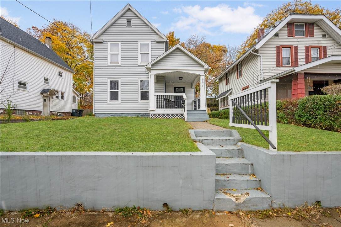 994 Moeller Avenue - Photo 1