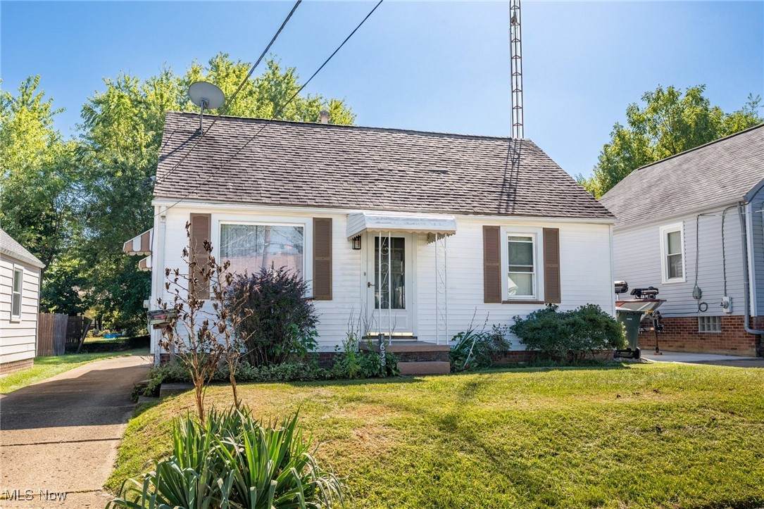 1638 Warrick Place - Photo 1