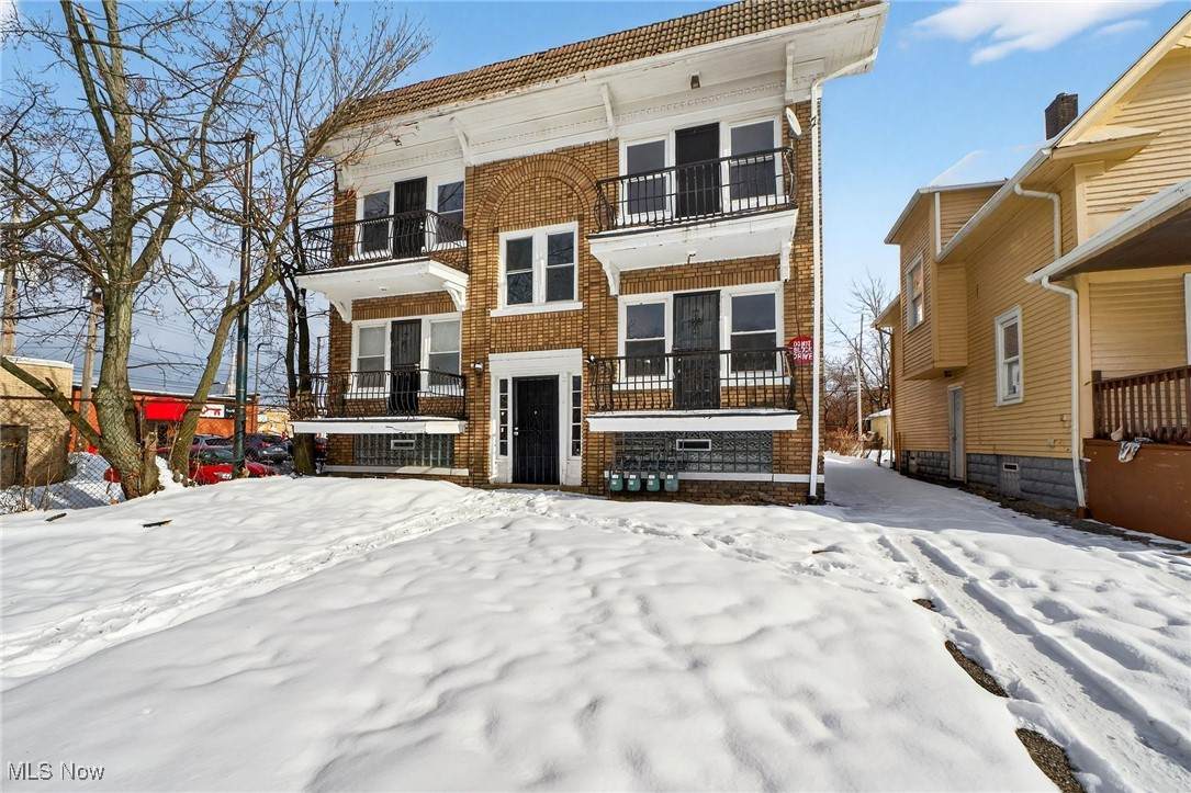 3523 140th Street - Photo 1