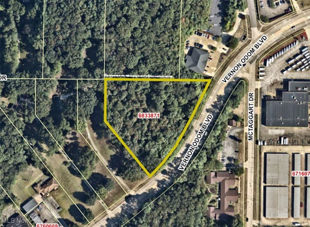  Vernon Odom Boulevard - Photo 1