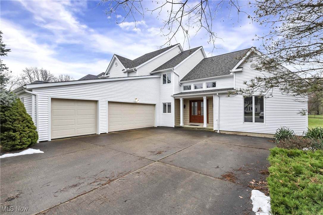 4397 Prestwick Crossing - Photo 1