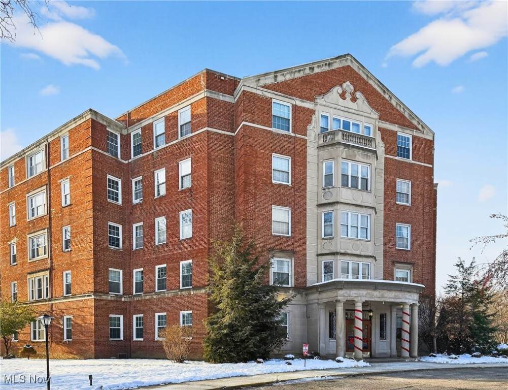 13800 Fairhill Road - Photo 1