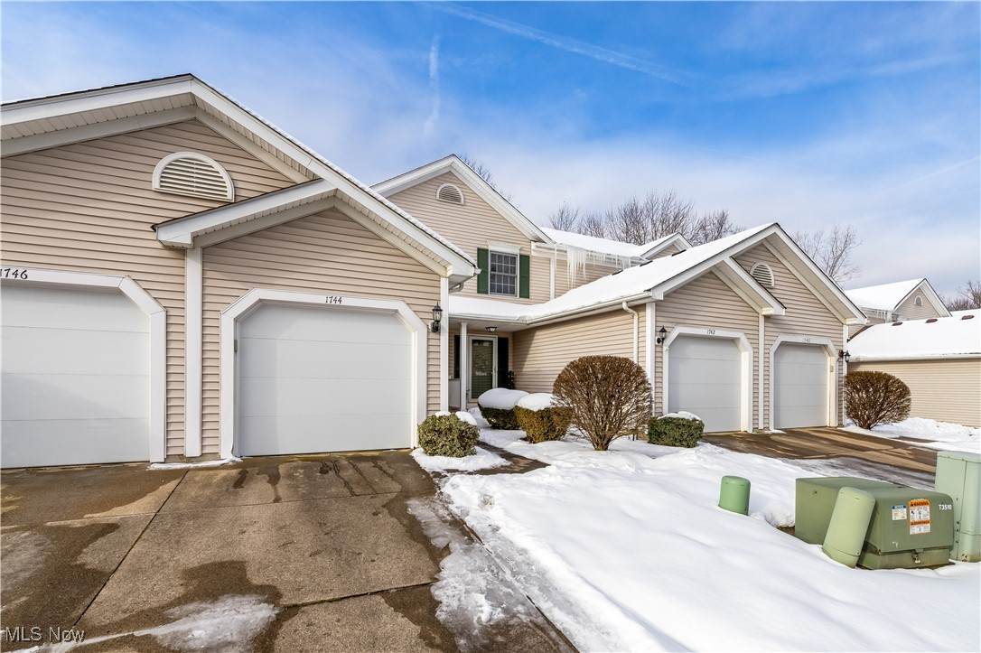 1744 Maxwell Boulevard - Photo 1