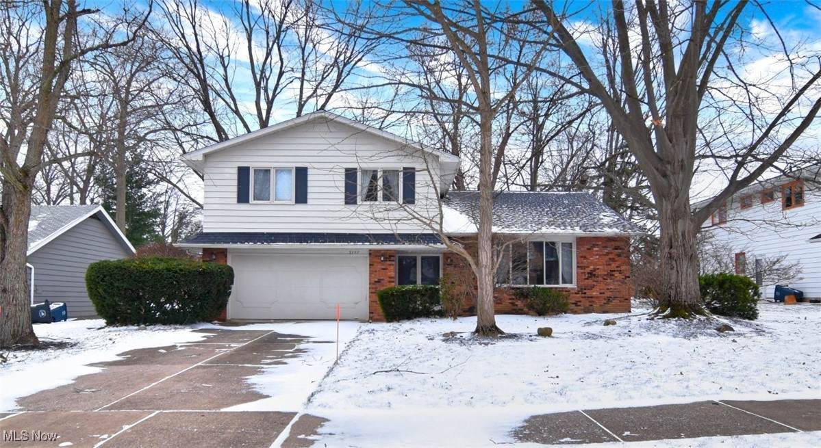 5387 Blue Bell Drive - Photo 1