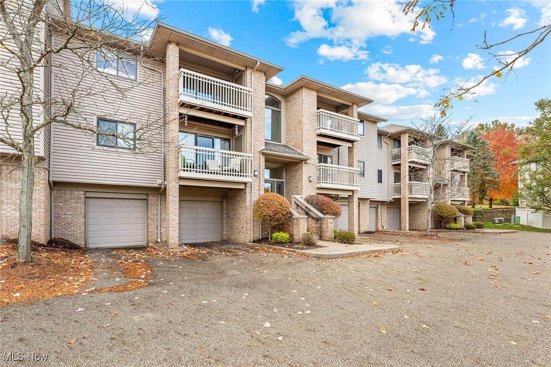 3800 Rosemont Boulevard - Photo 1