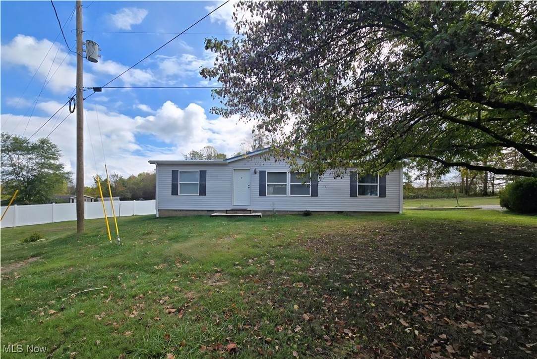 24477 Township Road 444 - Photo 1