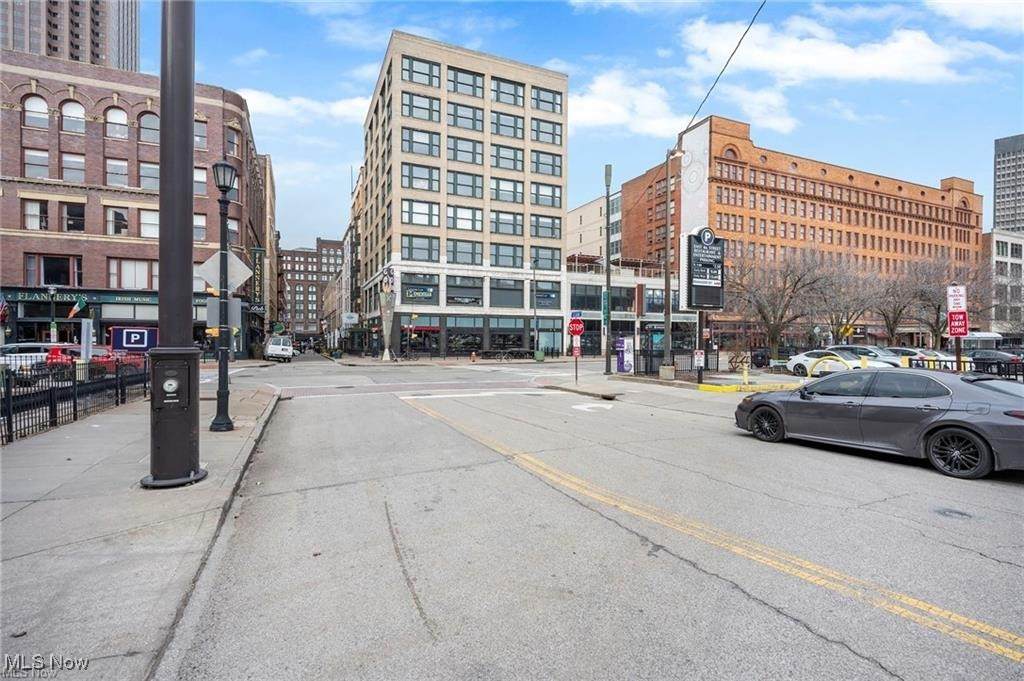 2077 4th Street - Photo 1