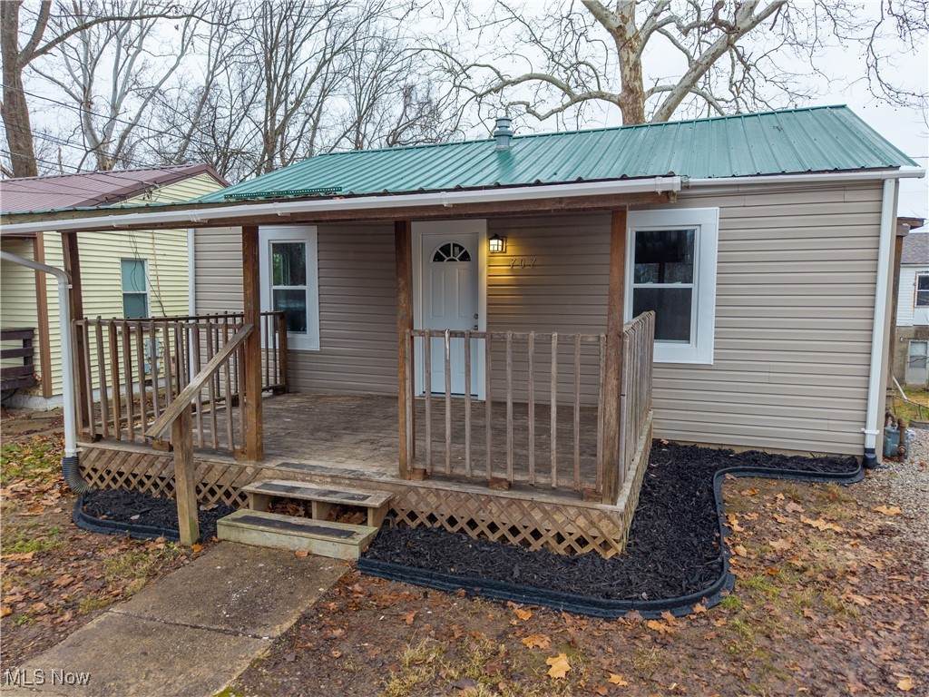 707 Marquis Street - Photo 1