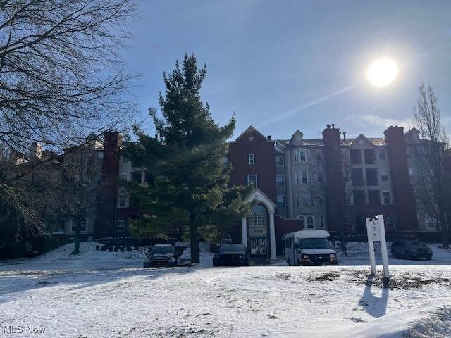 180 Fox Hollow - Photo 1