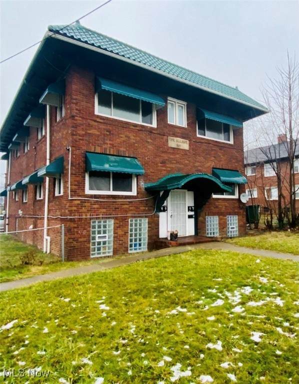 884 Copley Road - Photo 1