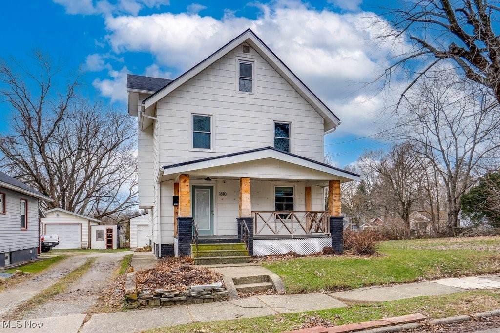 1610 23rd Street - Photo 1