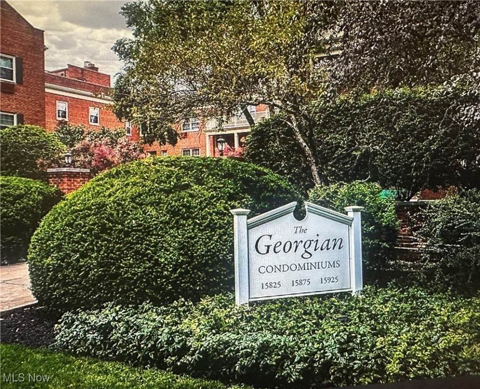 15825 Van Aken Boulevard - Photo 1