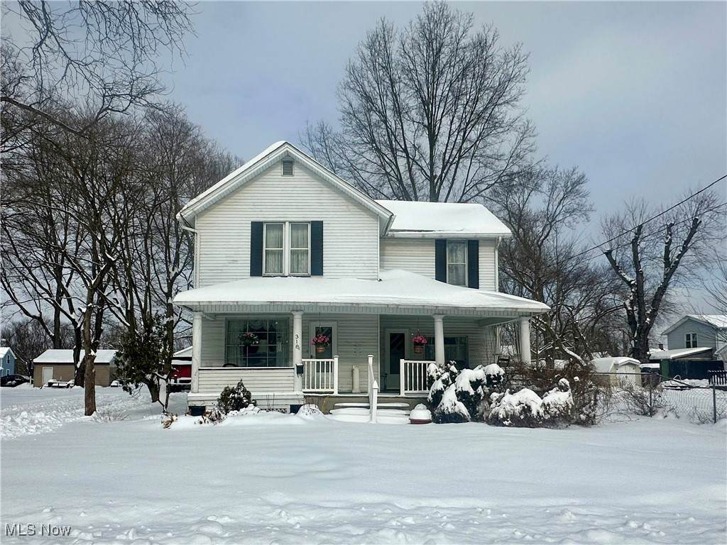 318 3rd Street - Photo 1