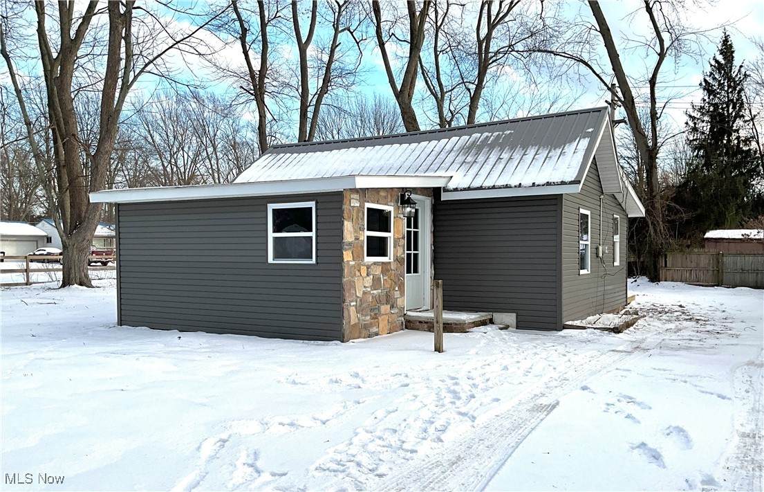 6566 Earl Avenue - Photo 1