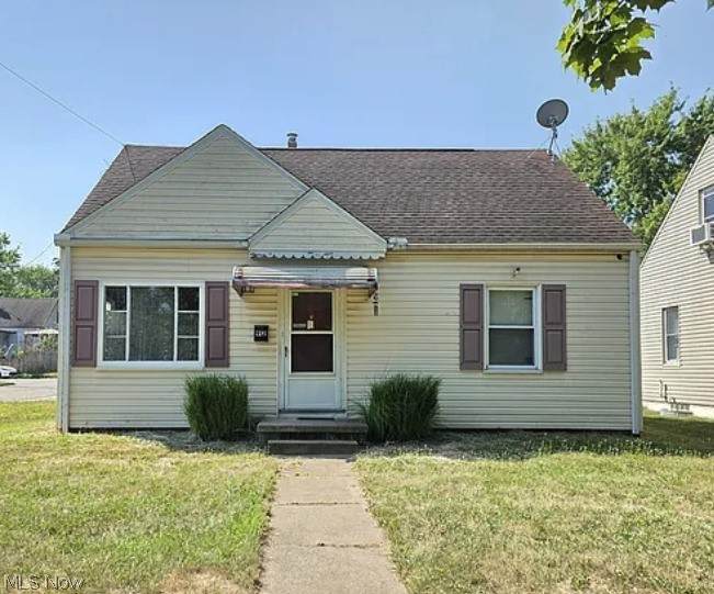 912 Archwood Avenue - Photo 1