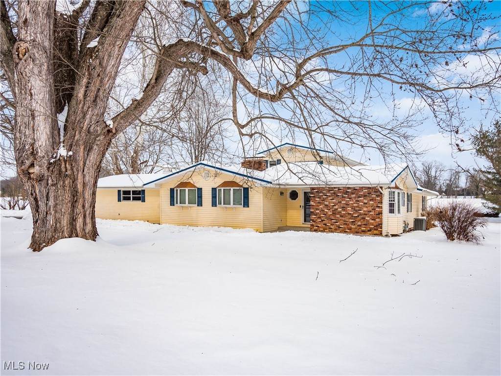 3010 River Road - Photo 1