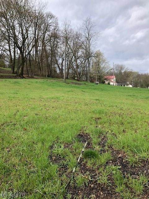 708 7th Street - Photo 1