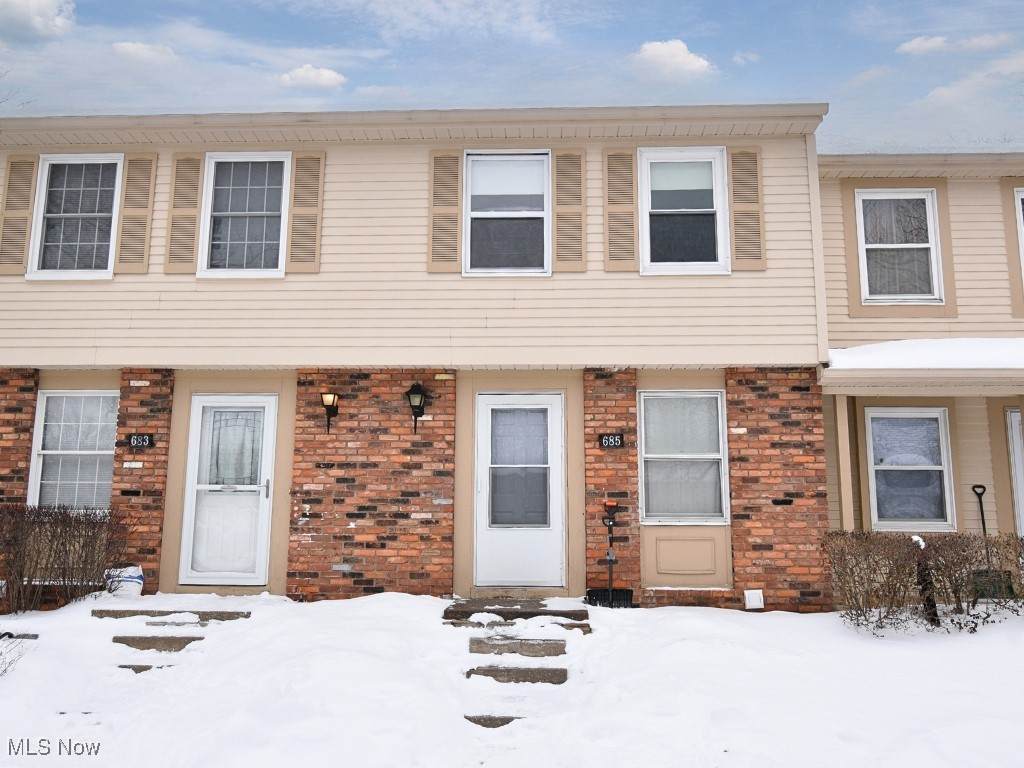 685 Jackson Street - Photo 1