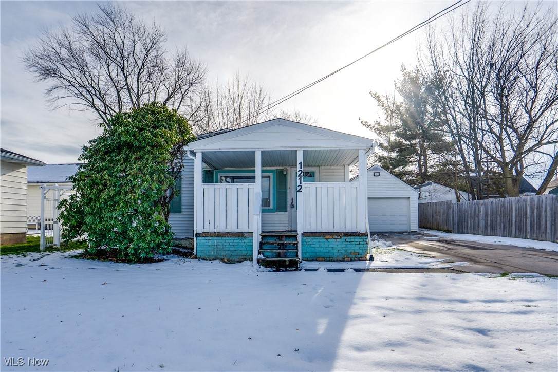 1212 Benton Street - Photo 1