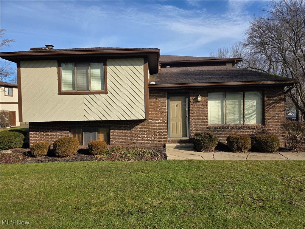 7304 Oakwood Drive - Photo 1