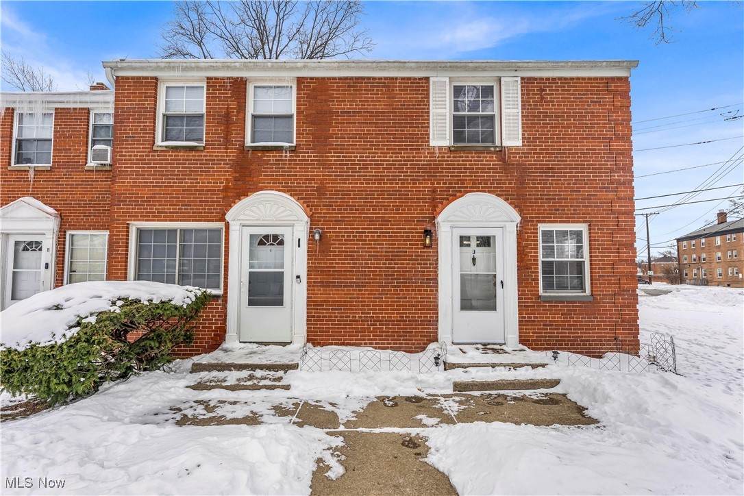 422 Clearview Drive - Photo 1