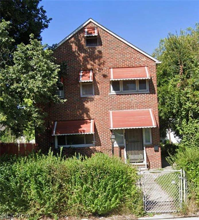 2724 Woodhill Road - Photo 1