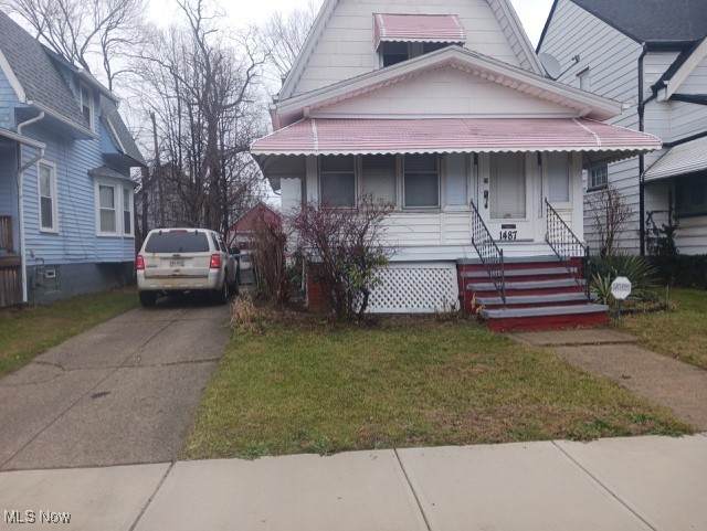 1487 173 Street - Photo 1