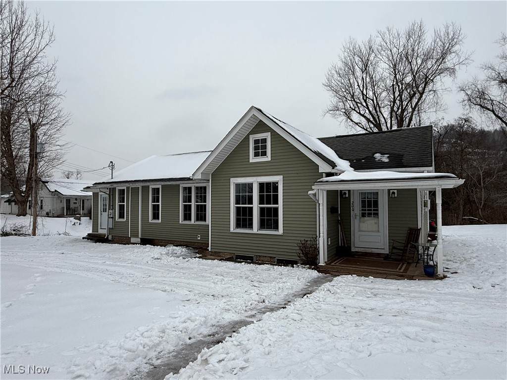 200 Ankrom Street - Photo 1