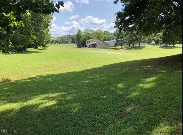 107 Twin Lakes Drive - Photo 1