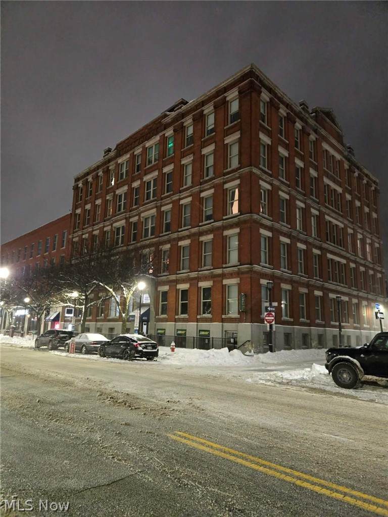 408 Saint Clair Avenue - Photo 1