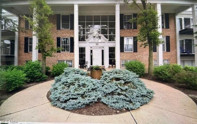 77 Atterbury Boulevard - Photo 1