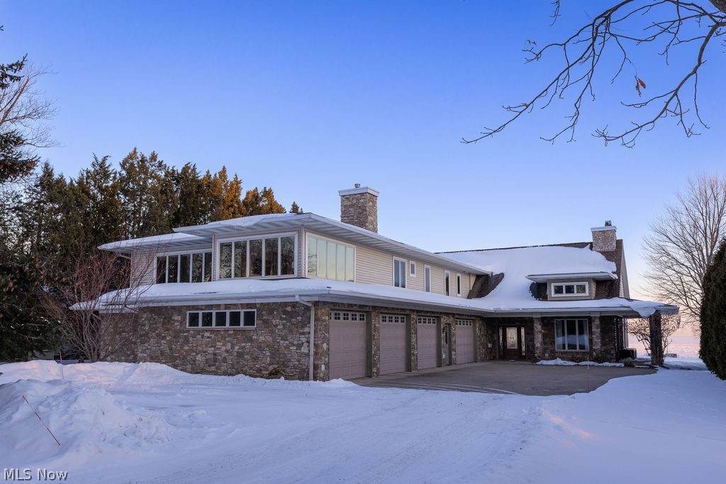 10710 Edgewater Drive - Photo 1