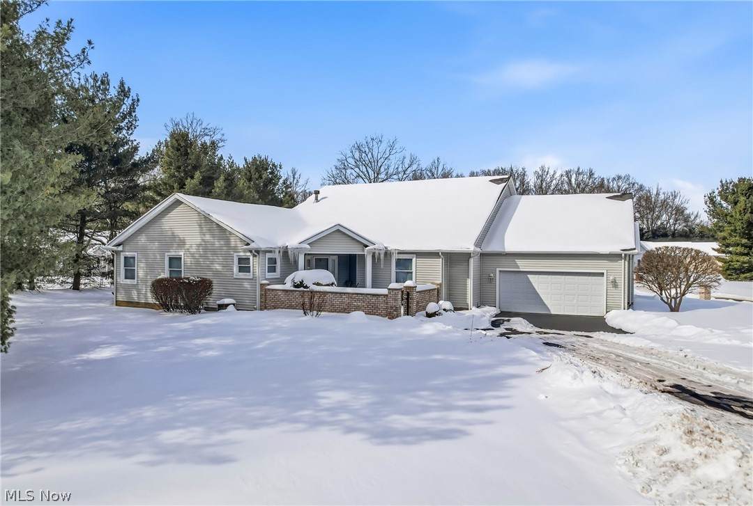 105 Nicklaus Drive - Photo 1