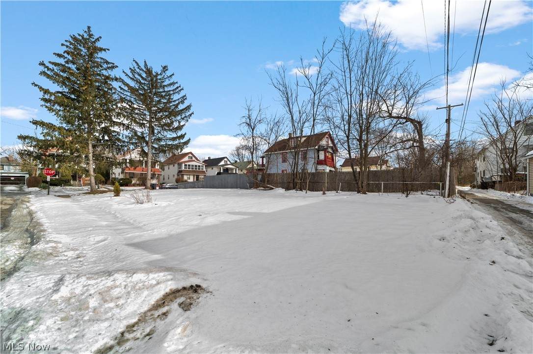 10904 Notre Dame Avenue - Photo 1