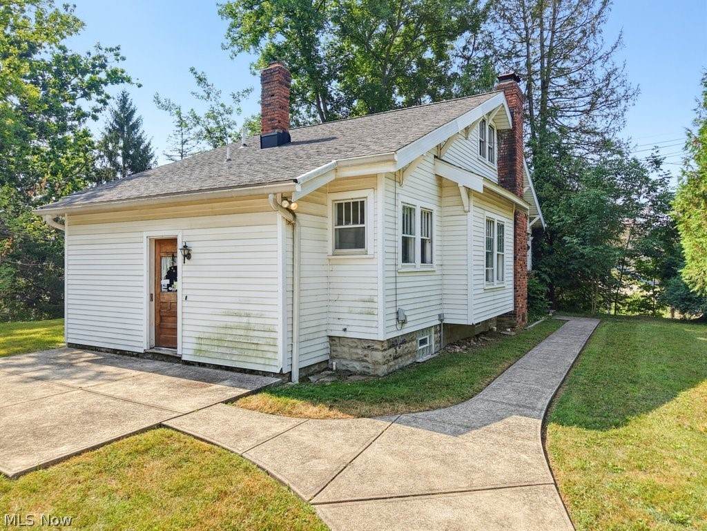 27015 Aurora Road - Photo 1