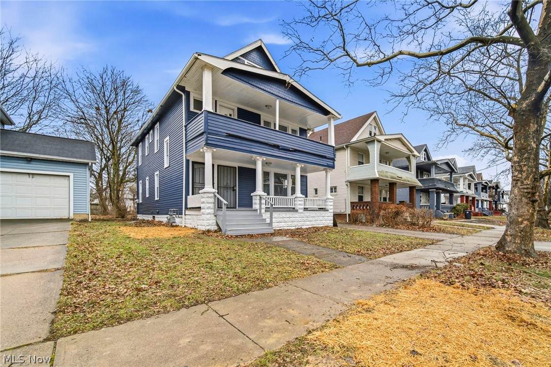 9512 Parkview Avenue - Photo 1