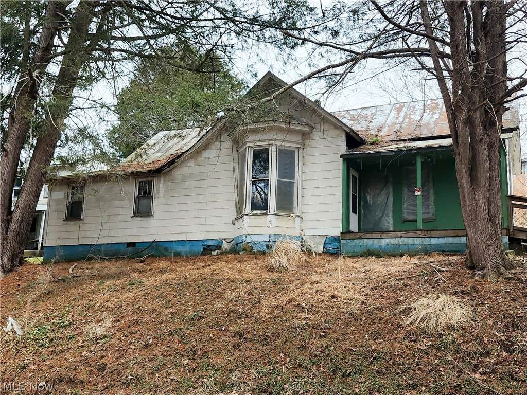 624 Court Street - Photo 1