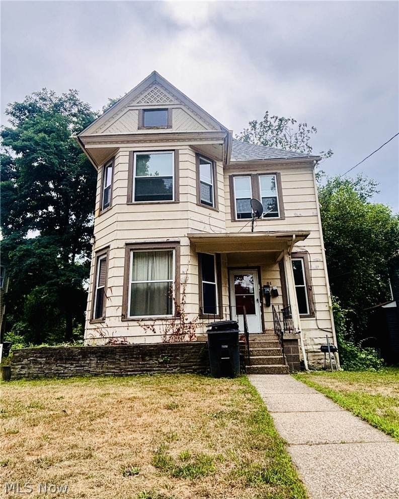 51 Oakdale Avenue - Photo 1