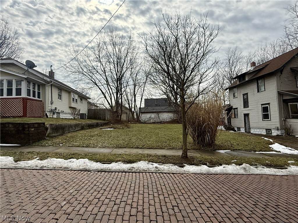 26 Brighton Drive - Photo 1