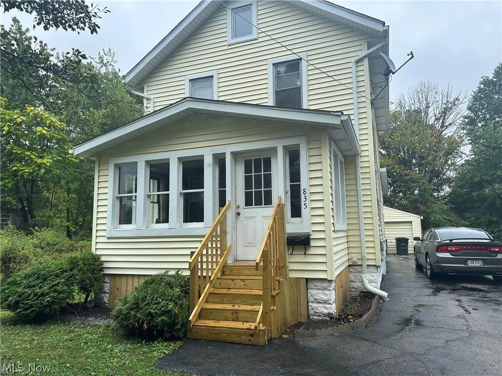 835 Inman Street - Photo 1