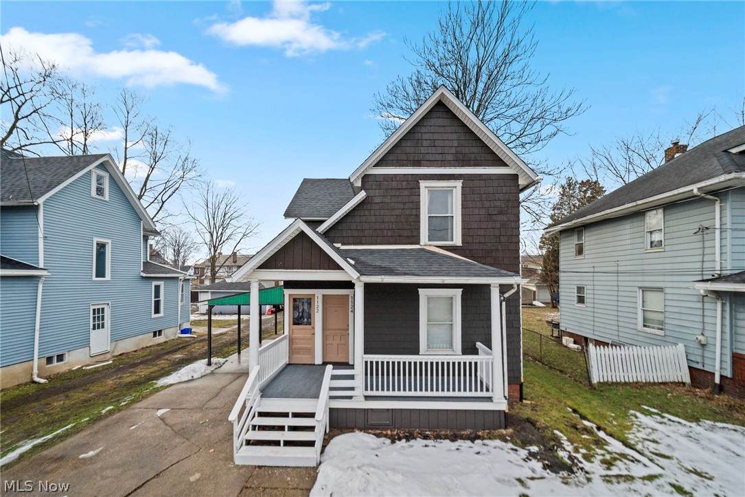 1122 Hoover Place - Photo 1