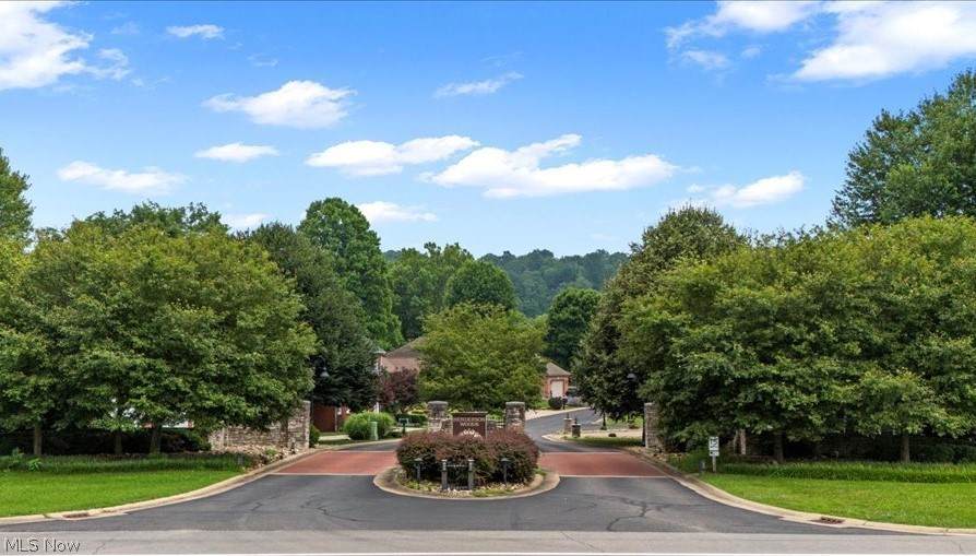 64 Alexander Drive - Photo 1