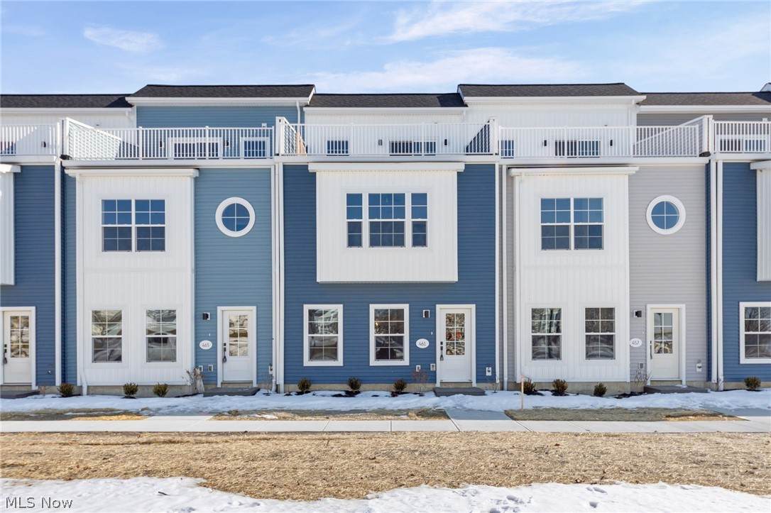 461 Harbor Lane - Photo 1