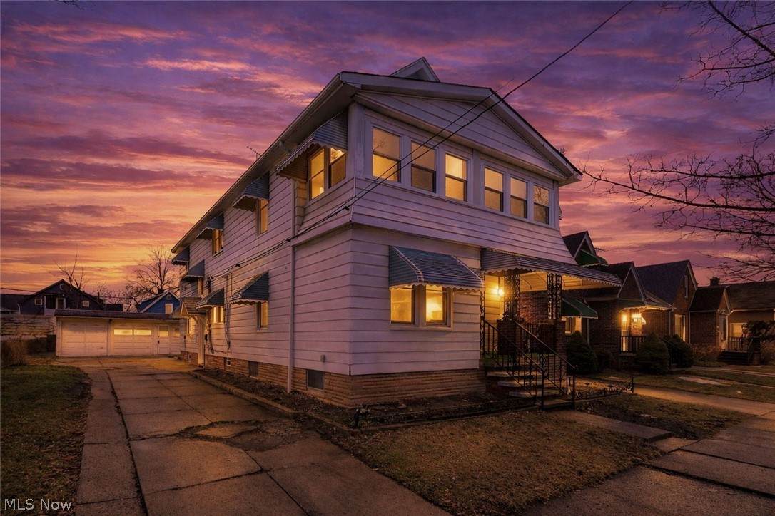 19810 Muskoka Avenue - Photo 1