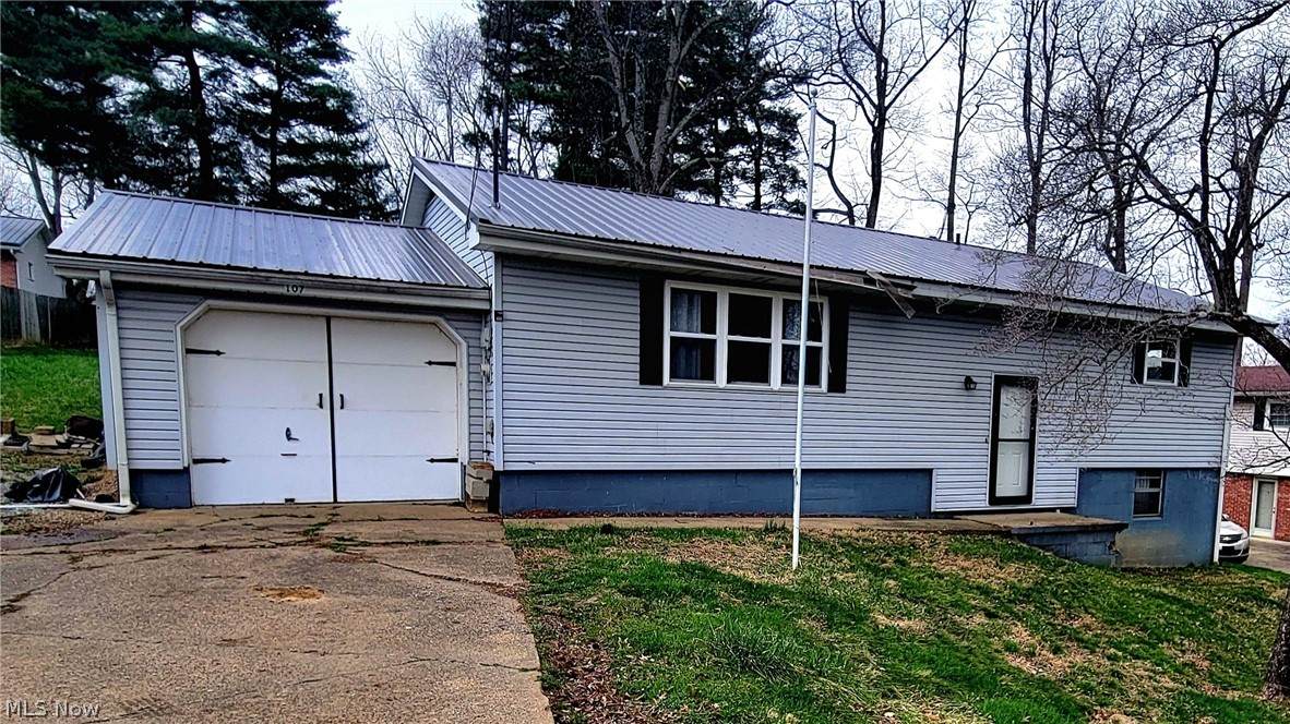 107 Nelson Avenue - Photo 1