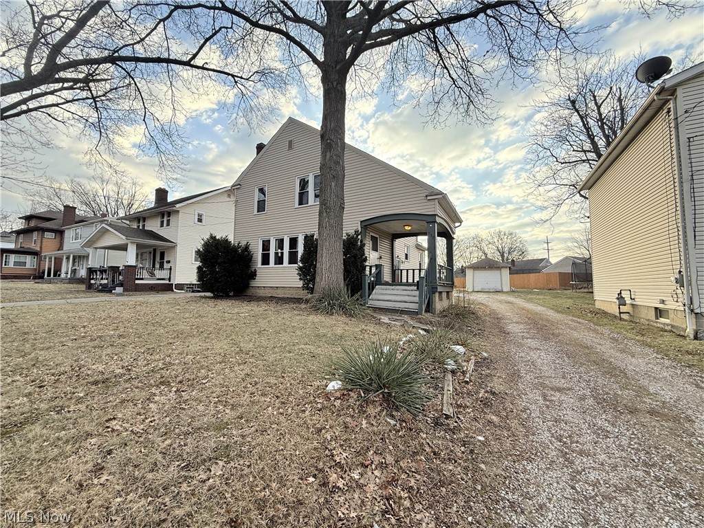 837 Eastland Avenue - Photo 1