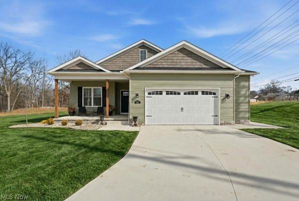 911 Dogwood Drive - Photo 1