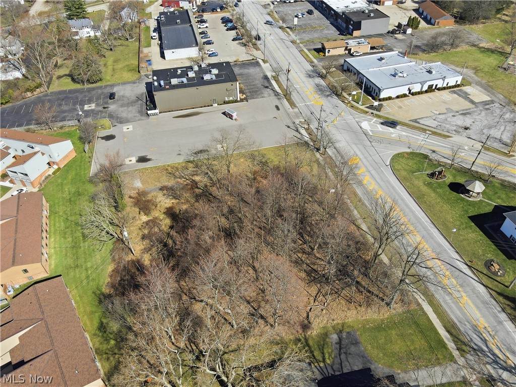  Broadview Road - Photo 1