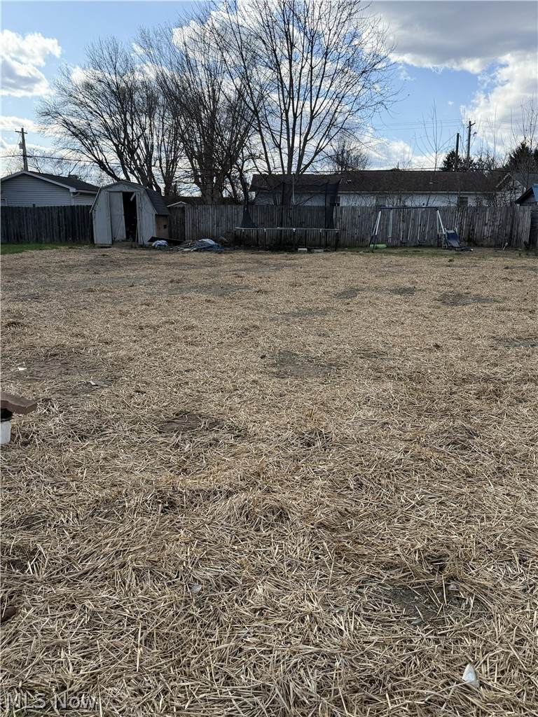 407 Beauseaux Avenue - Photo 1